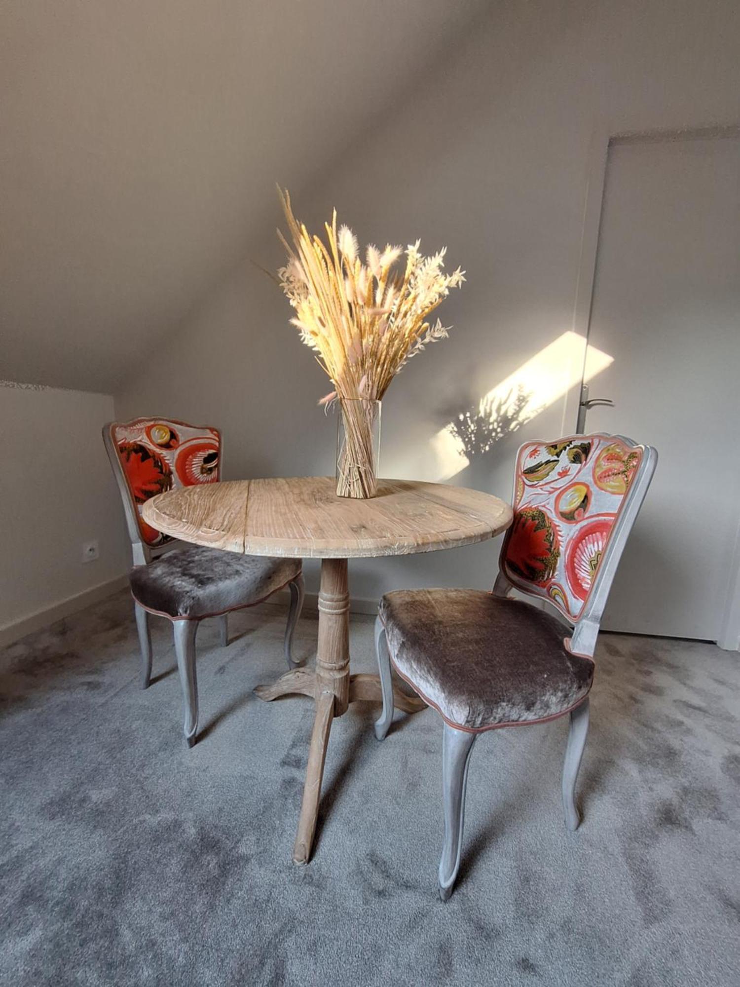 La Chambre Mademoiselle Causeuse Malville Dış mekan fotoğraf